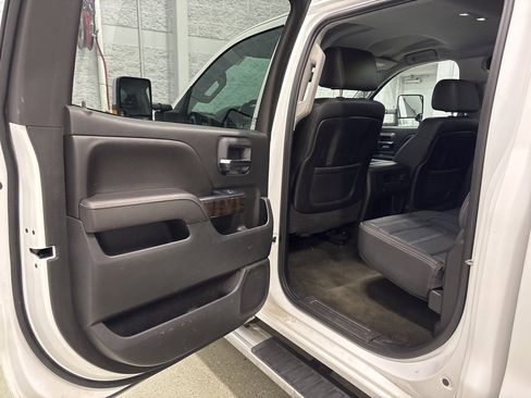 Used 2015 GMC Sierra 2500 Denali image 26