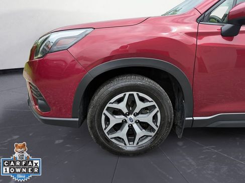 Certified 2024 Subaru Forester Premium AWD/4WD image 16