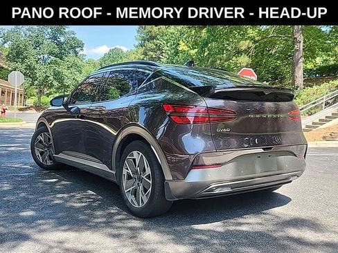 Used 2024 Genesis GV60 RWD image 2