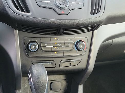 Certified 2019 Ford Escape S image 28