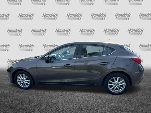 Used 2016 MAZDA MAZDA3 i Touring FWD image 11