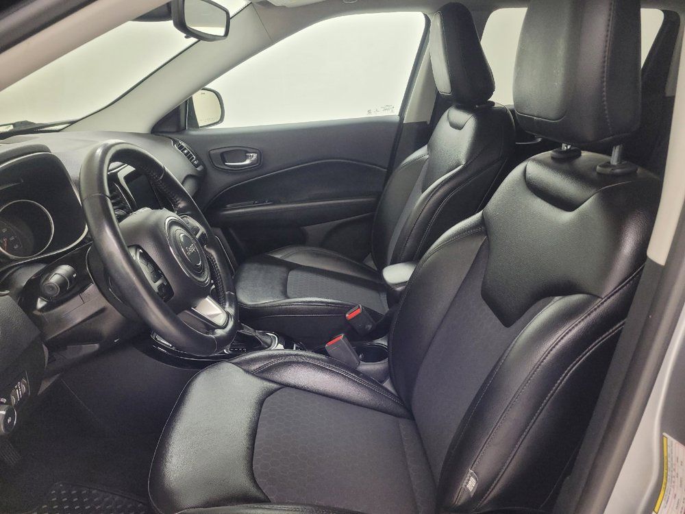 Used 2019 Jeep Compass Latitude FWD image 17