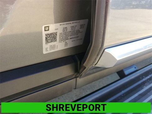 Certified 2021 GMC Yukon Denali w/ Denali Ultimate Package image 35