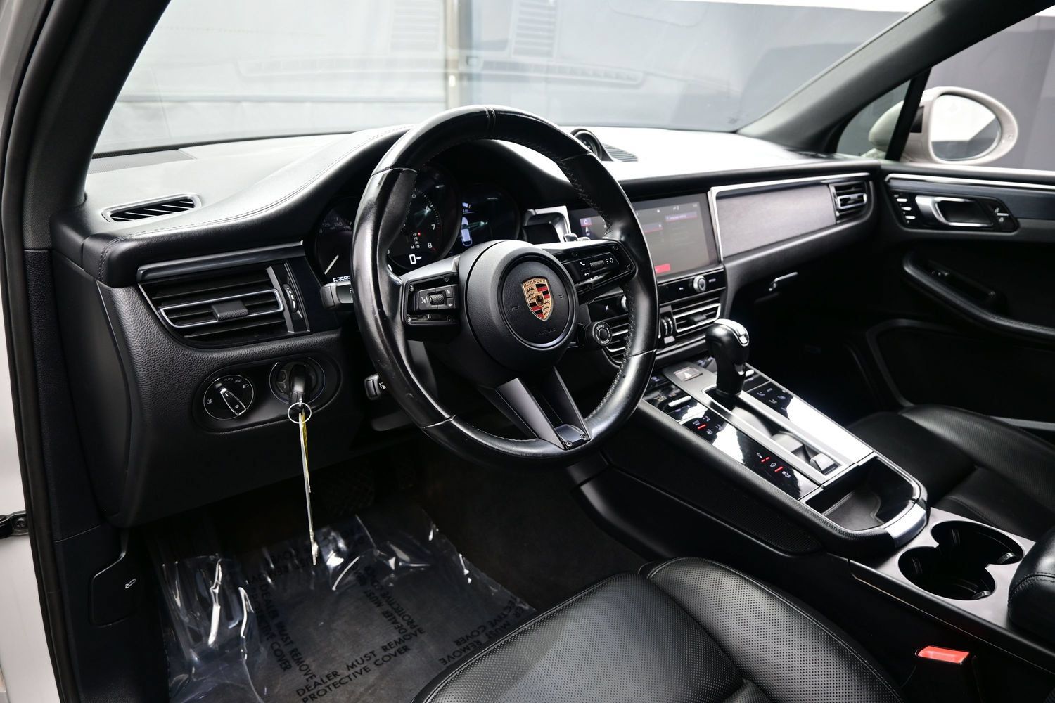 Used 2022 Porsche Macan GTS w/ Premium Package Plus AWD/4WD image 17