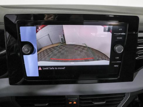 Used 2026 Volkswagen Jetta SE FWD image 7