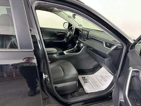 Certified 2022 Toyota RAV4 XLE image 11