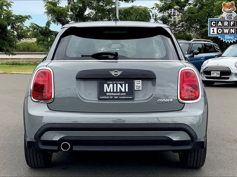 Used 2023 MINI Cooper 4-Door Hardtop image 4