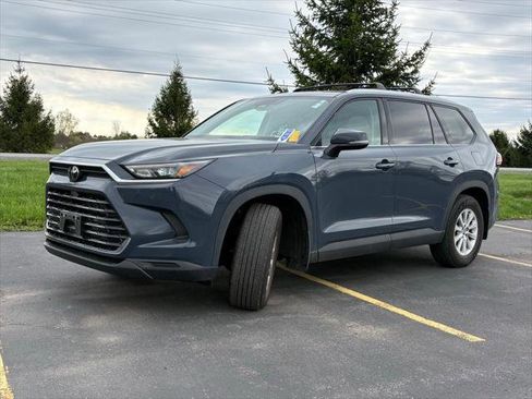 Certified 2024 Toyota Grand Highlander AWD image 4