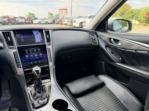 Used 2018 INFINITI Q50 Sport AWD/4WD image 25