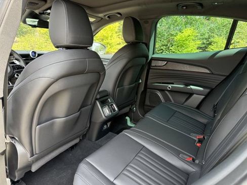 New 2025 Maserati Grecale GT image 31