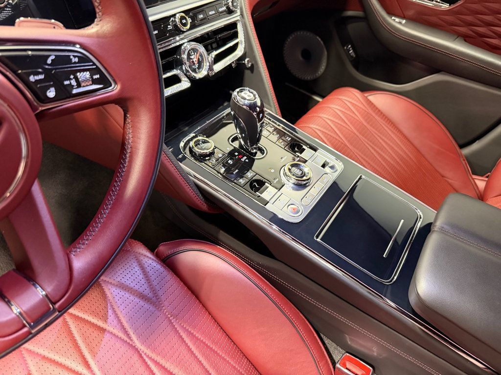 Used 2022 Bentley Flying Spur W12 AWD/4WD image 31