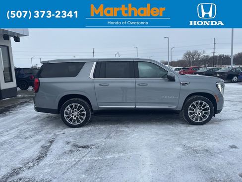 Used 2025 GMC Yukon XL Denali image 6