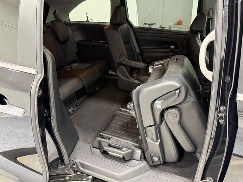Used 2023 Honda Odyssey EX-L image 31