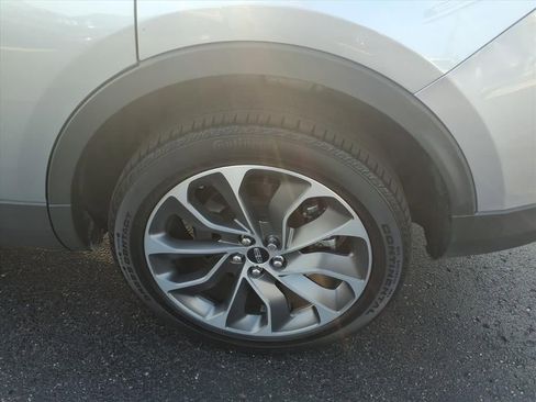 Used 2023 Lincoln Nautilus Reserve image 9