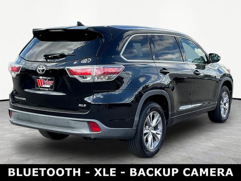 Used 2015 Toyota Highlander XLE FWD image 6