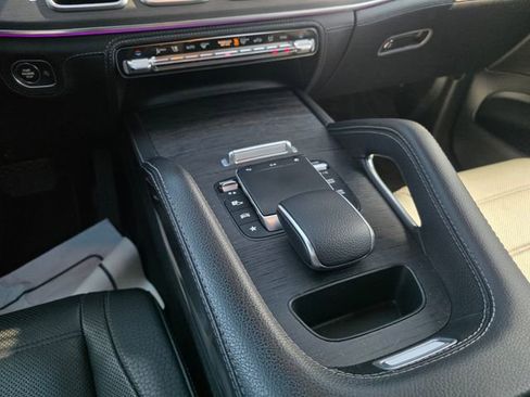 Used 2021 Mercedes-Benz GLE 450 4MATIC image 17