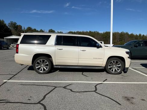 Used 2015 Chevrolet Suburban LTZ image 7
