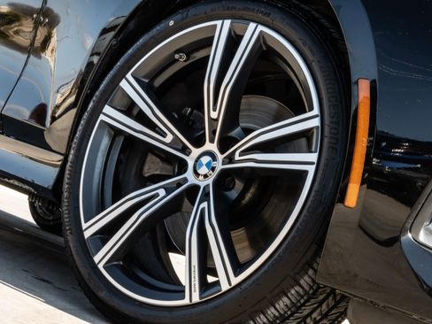 Certified 2024 BMW 330i Sedan w/ Convenience Package image 9