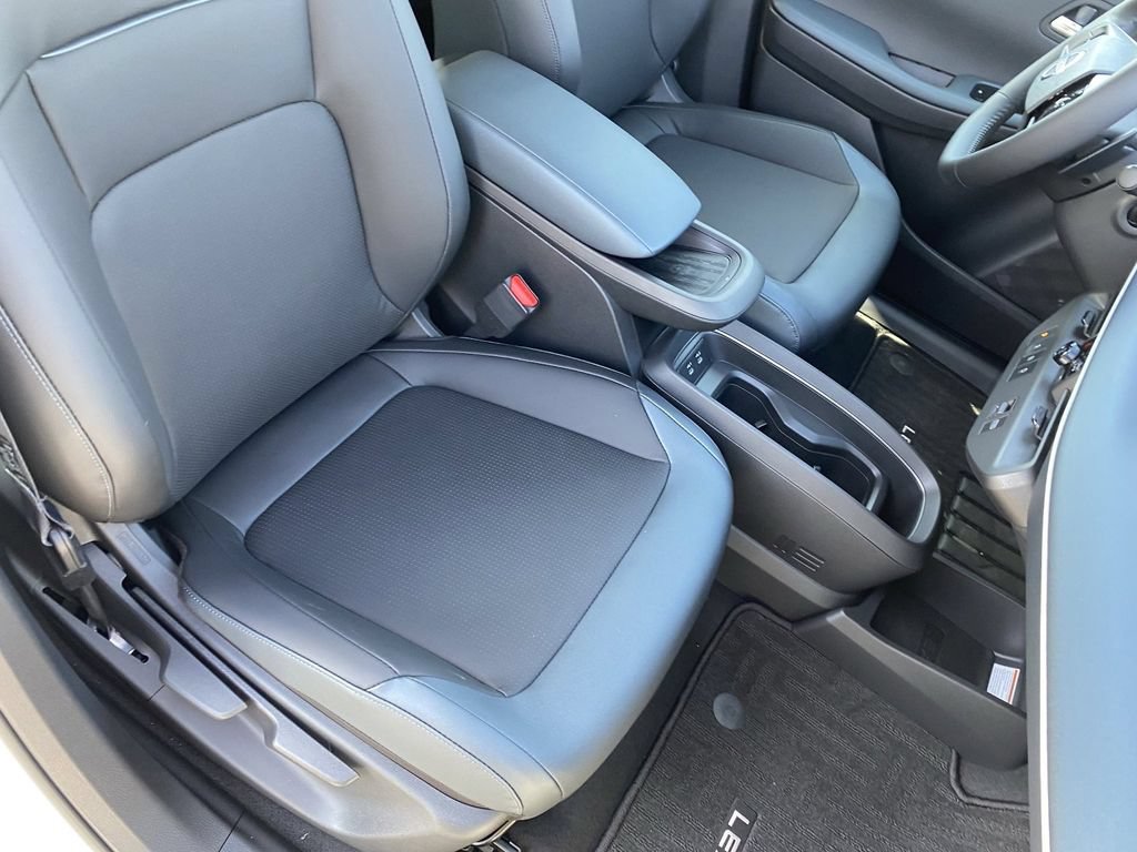 New 2026 Nissan Leaf SV+ w/ Floor Mat Package (SV+) FWD image 10