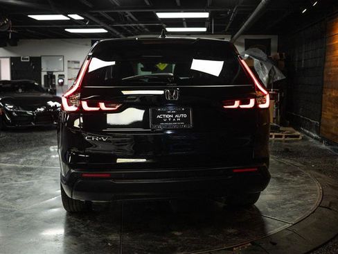 Used 2023 Honda CR-V EX-L image 6