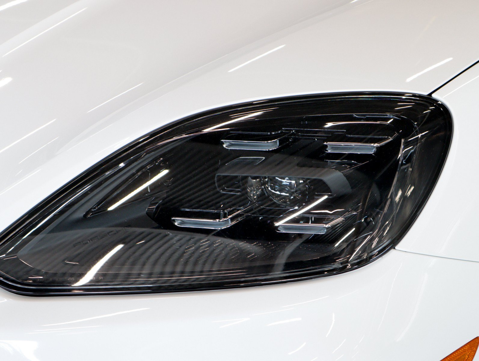 Used 2026 Porsche Cayenne AWD/4WD image 33