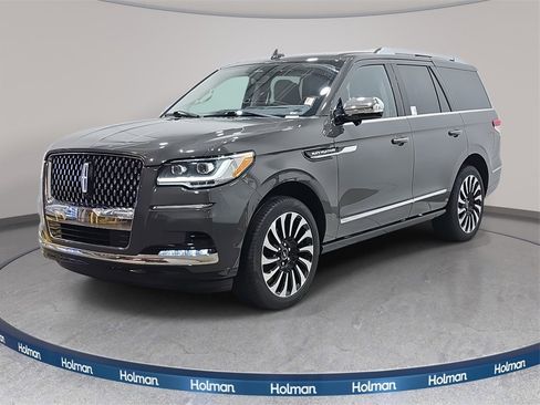 Used 2022 Lincoln Navigator Black Label image 1
