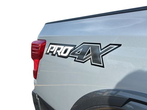 Used 2018 Nissan Titan PRO-4X w/ Pro-4x Utility Package AWD/4WD image 31