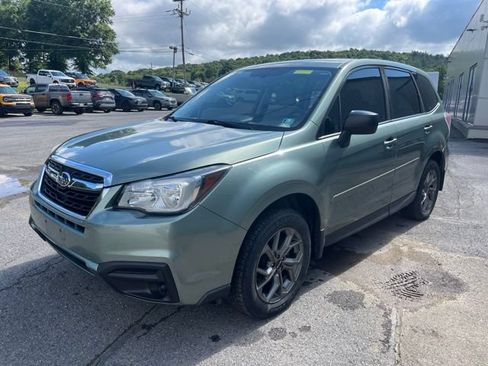 Used 2017 Subaru Forester 2.5i AWD/4WD image 10