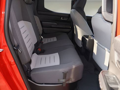 New 2026 Toyota Tacoma TRD Off-Road AWD/4WD image 19