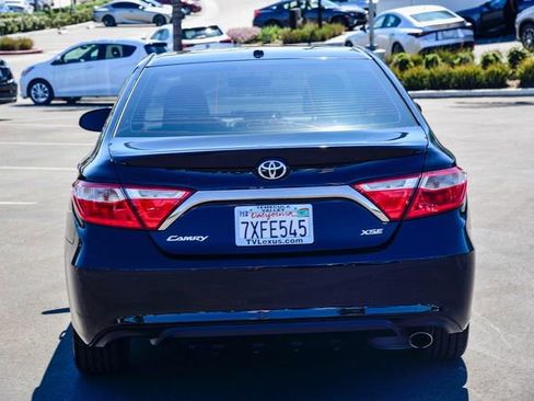 Used 2017 Toyota Camry XSE w/ Moonroof Package image 5