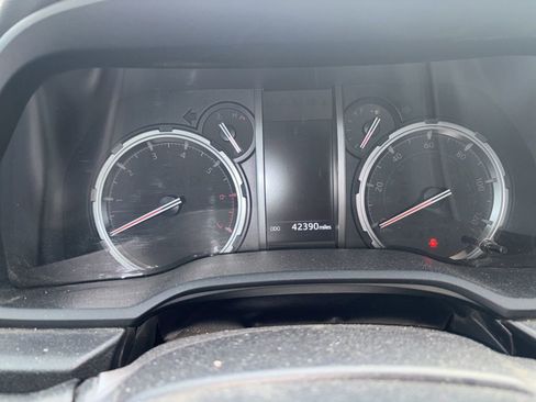 Used 2023 Toyota 4Runner Limited image 2