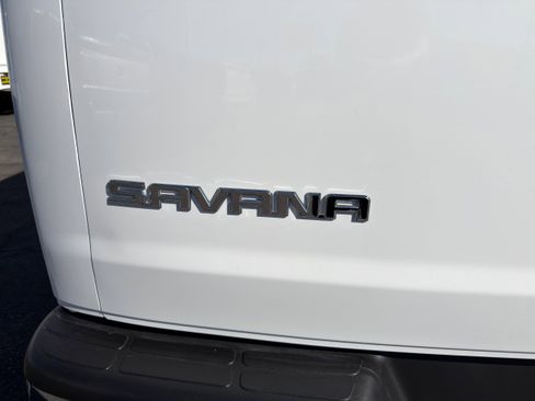 Used 2024 GMC Savana 2500 w/ Driver Convenience Package image 33