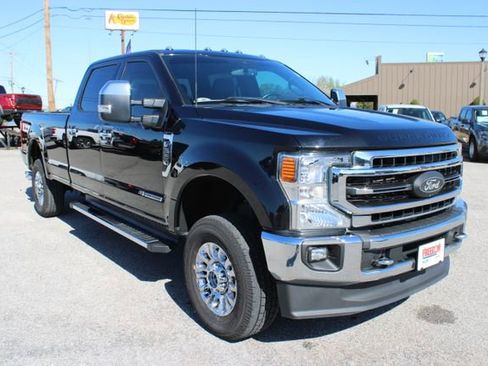 Used 2022 Ford F350 Lariat w/ Chrome Package image 3