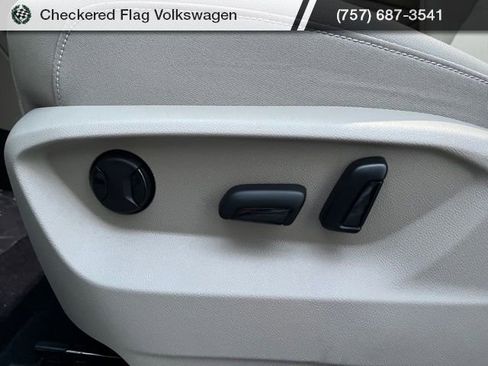 New 2026 Volkswagen Atlas SE image 27