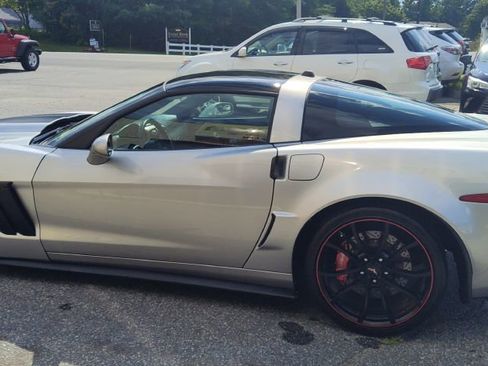 Used 2005 Chevrolet Corvette Coupe w/ Preferred Equipment Group image 10