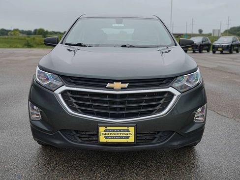 Used 2019 Chevrolet Equinox LS FWD image 2