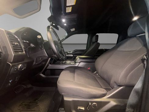 Used 2018 Ford F150 XLT w/ Equipment Group 302A Luxury AWD/4WD image 11