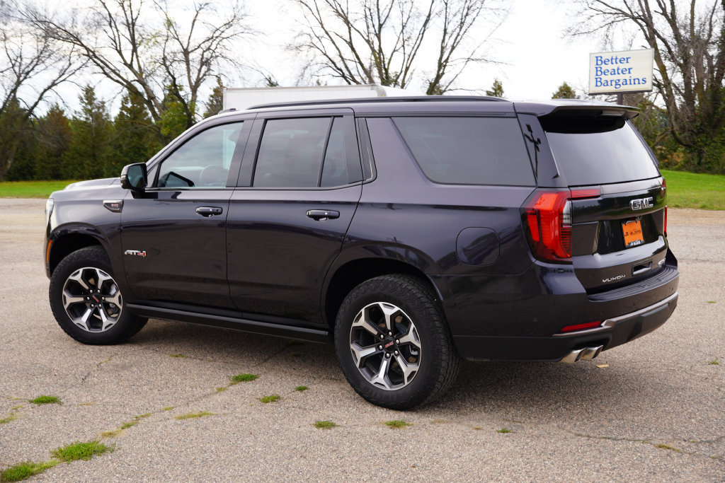 Used 2026 GMC Yukon AT4 Ultimate AWD/4WD image 8