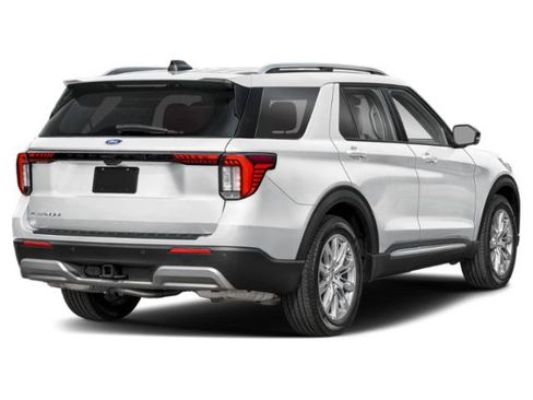 Used 2025 Ford Explorer Platinum w/ Ultimate Package AWD/4WD image 3