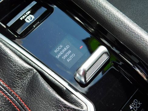 Used 2023 Jeep Compass Trailhawk image 20