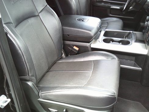 Used 2018 RAM 2500 Laramie w/ Snow Chief Group AWD/4WD image 17
