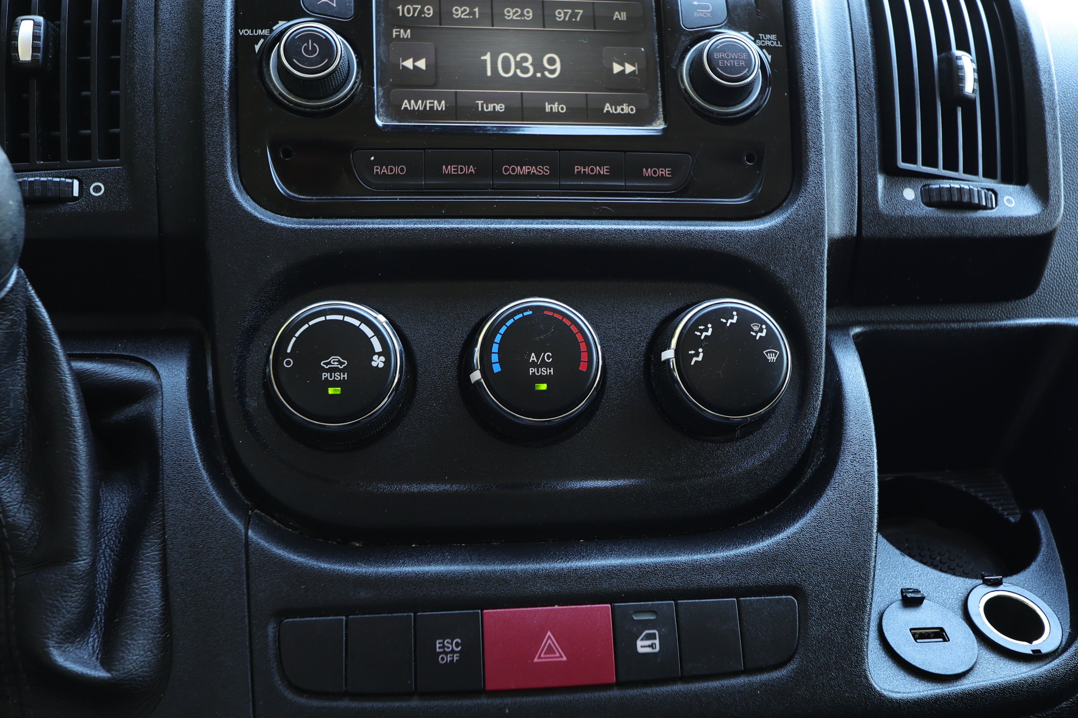Used 2018 RAM ProMaster 1500 FWD image 19
