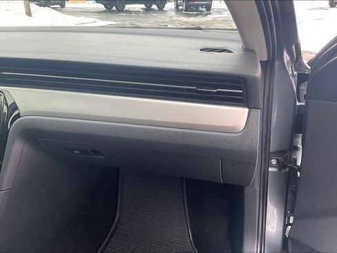 Used 2021 Volkswagen Passat 2.0T S image 16