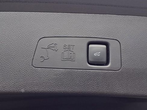 Used 2022 Lincoln Corsair AWD w/ Equipment Group 101A image 23