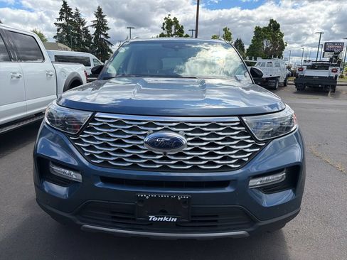 Used 2020 Ford Explorer Platinum w/ Premium Technology Package AWD/4WD image 2