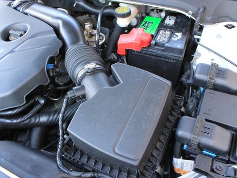 Used 2016 Ford Fusion Titanium image 25