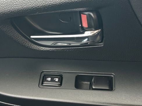 Used 2013 Subaru Impreza 2.0i Sport Premium image 30