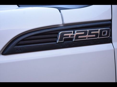 Used 2016 Ford F250 XL image 37