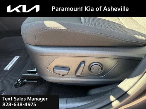 New 2026 Kia Sportage LX w/ LX Convenience Package image 17