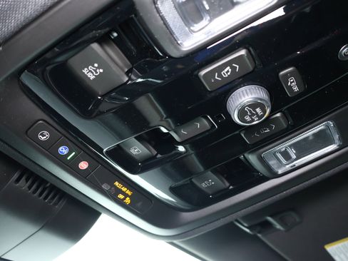 New 2026 Chevrolet Tahoe High Country AWD/4WD image 24
